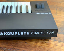 Load image into Gallery viewer, Native Instruments Komplete Kontrol S88 MK2
