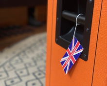 Load image into Gallery viewer, Orange AD30 Twin Channel w/ Footswitch 🇬🇧
