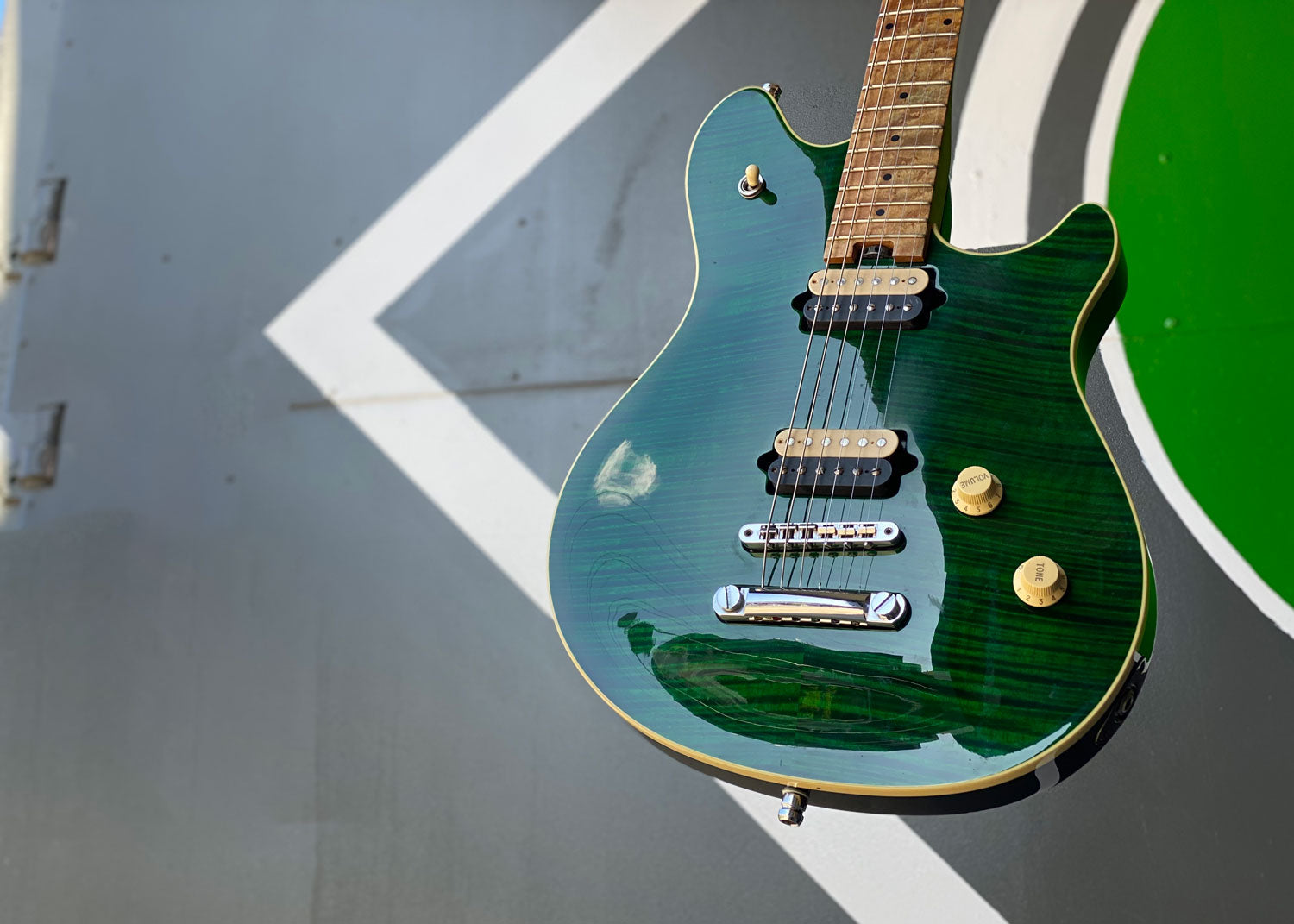 99 Peavey EVH Wolfgang Standard Deluxe Archtop - Green Flame