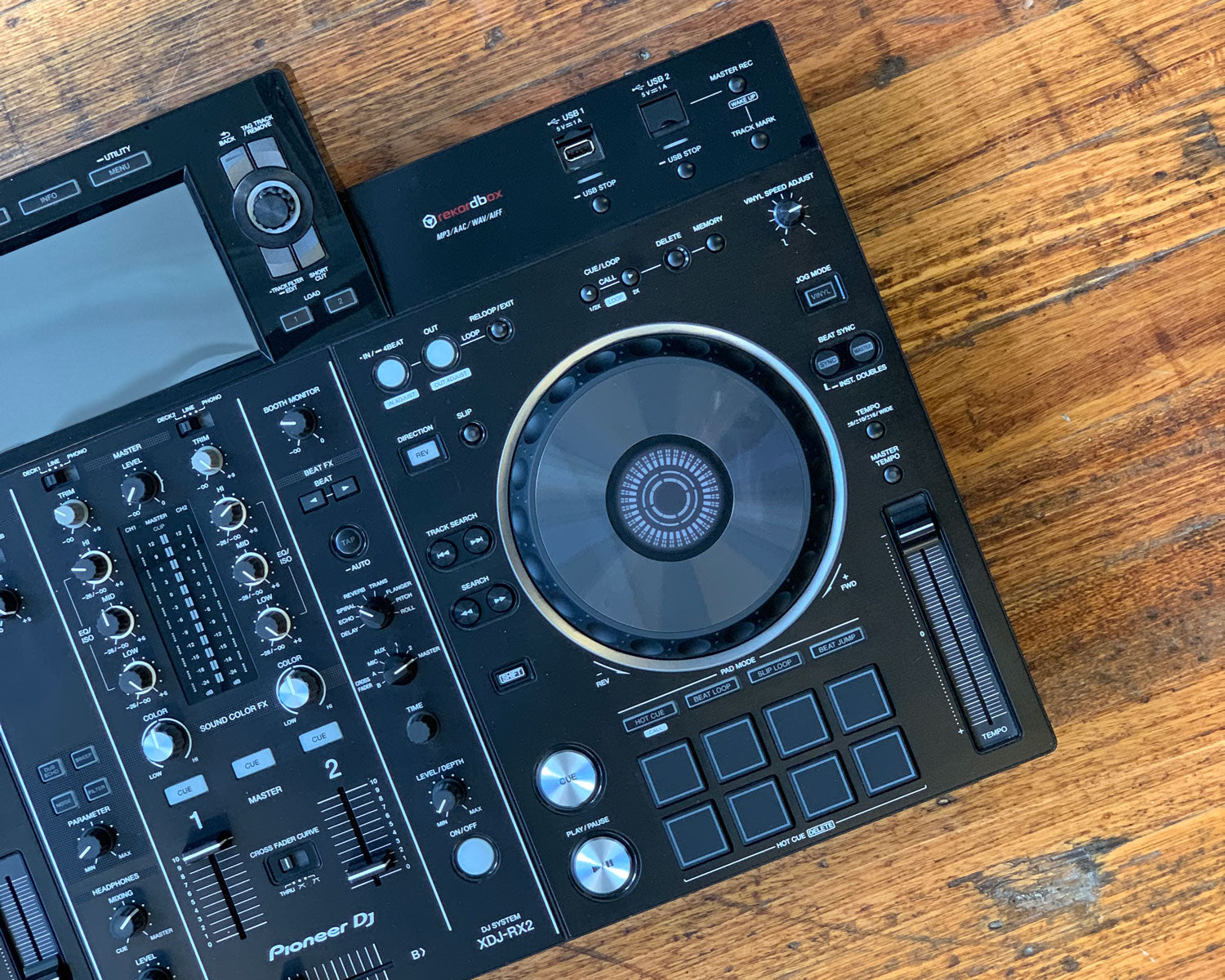 Pioneer XDJ-RX2 – Found Sound