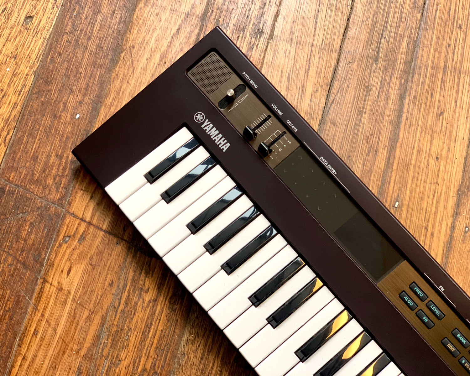 YAMAHA Reface DX – Found Sound