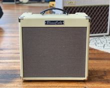 Load image into Gallery viewer, Roland Blues Cube Hot
