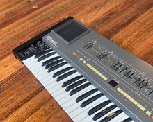 Load image into Gallery viewer, Roland HS-60
