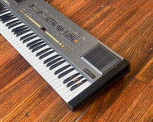 Load image into Gallery viewer, Roland HS-60
