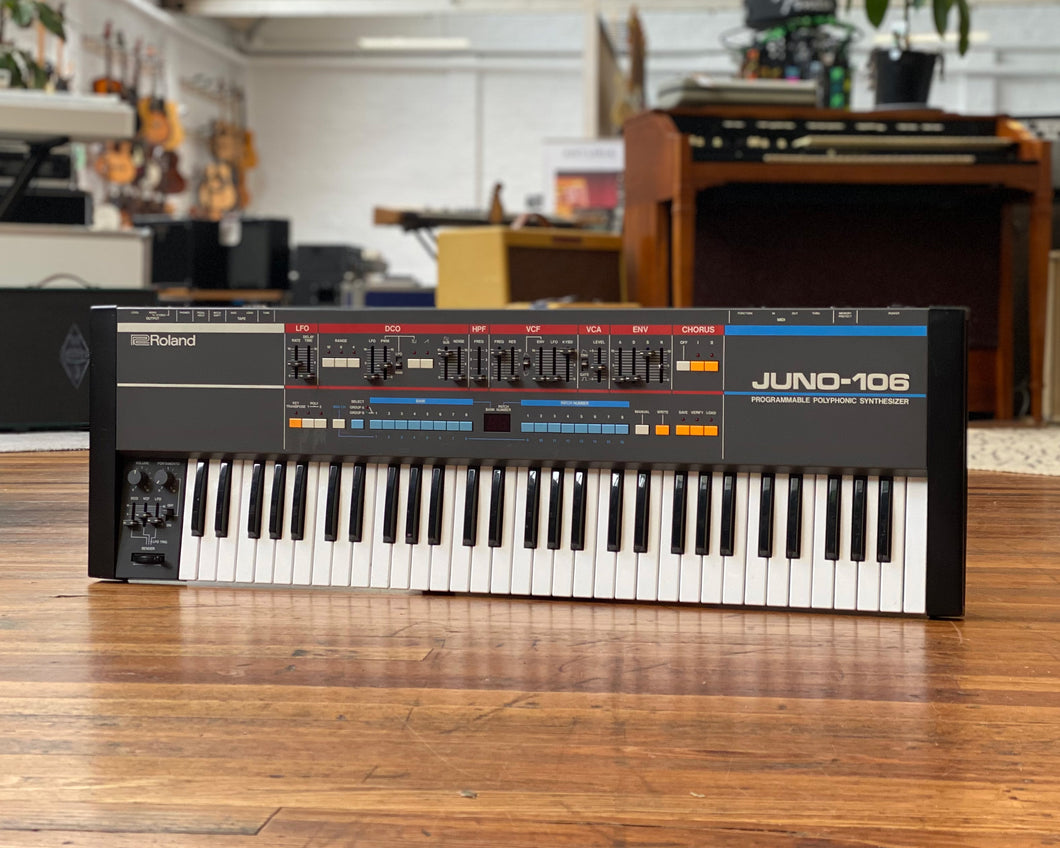 1986 Roland Juno 106 Programmable Analogue Synthesizer