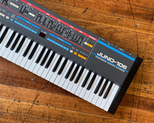 Load image into Gallery viewer, 1986 Roland Juno 106 Programmable Analogue Synthesizer
