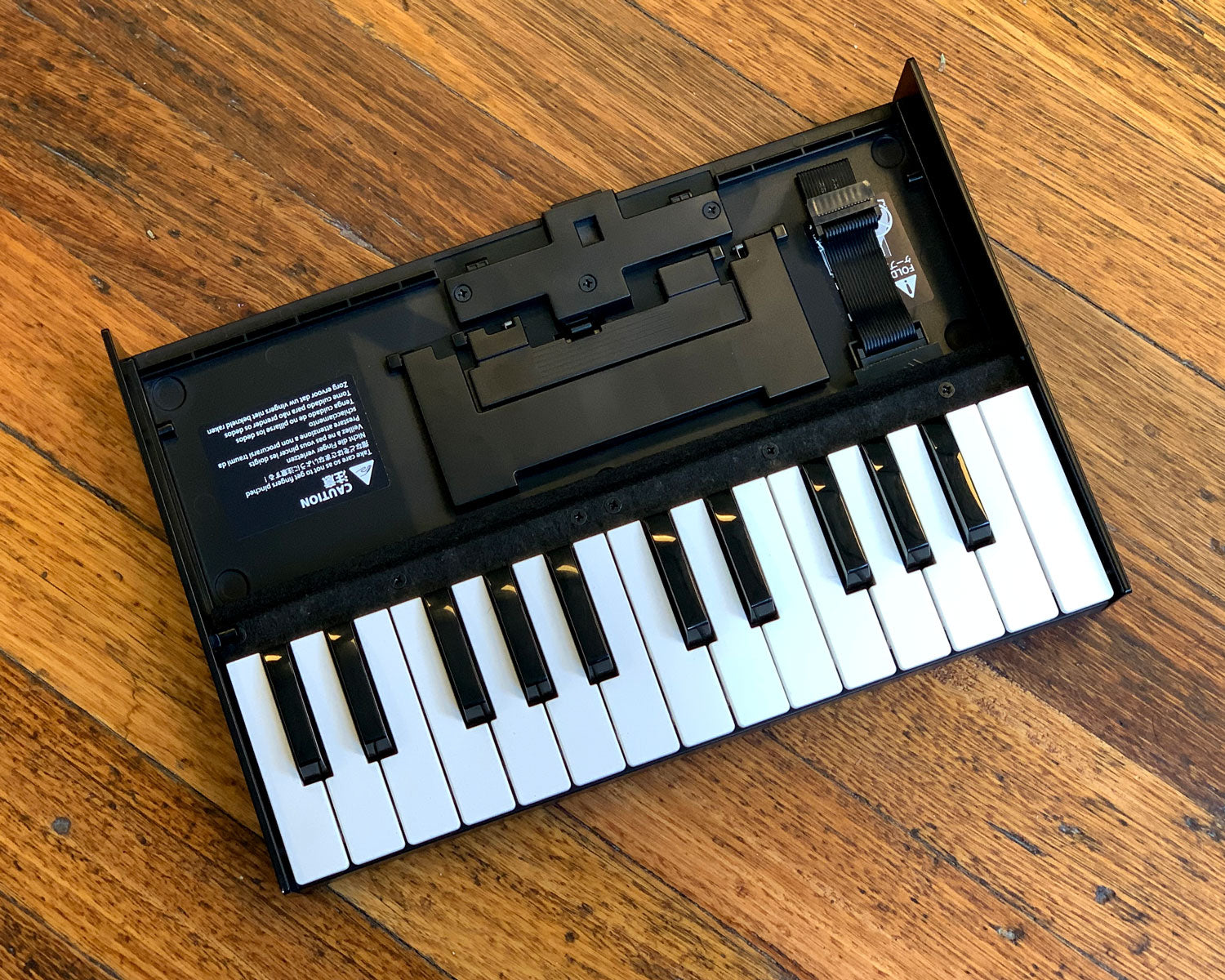 Roland　Unit　K-25M　Keyboard　Sound　–　Found