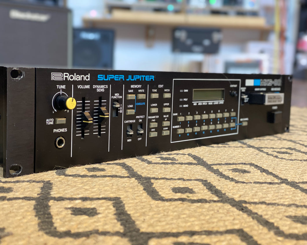 Roland MKS-80 Super Jupiter 8-Voice Polyphonic Analogue Synthesiser