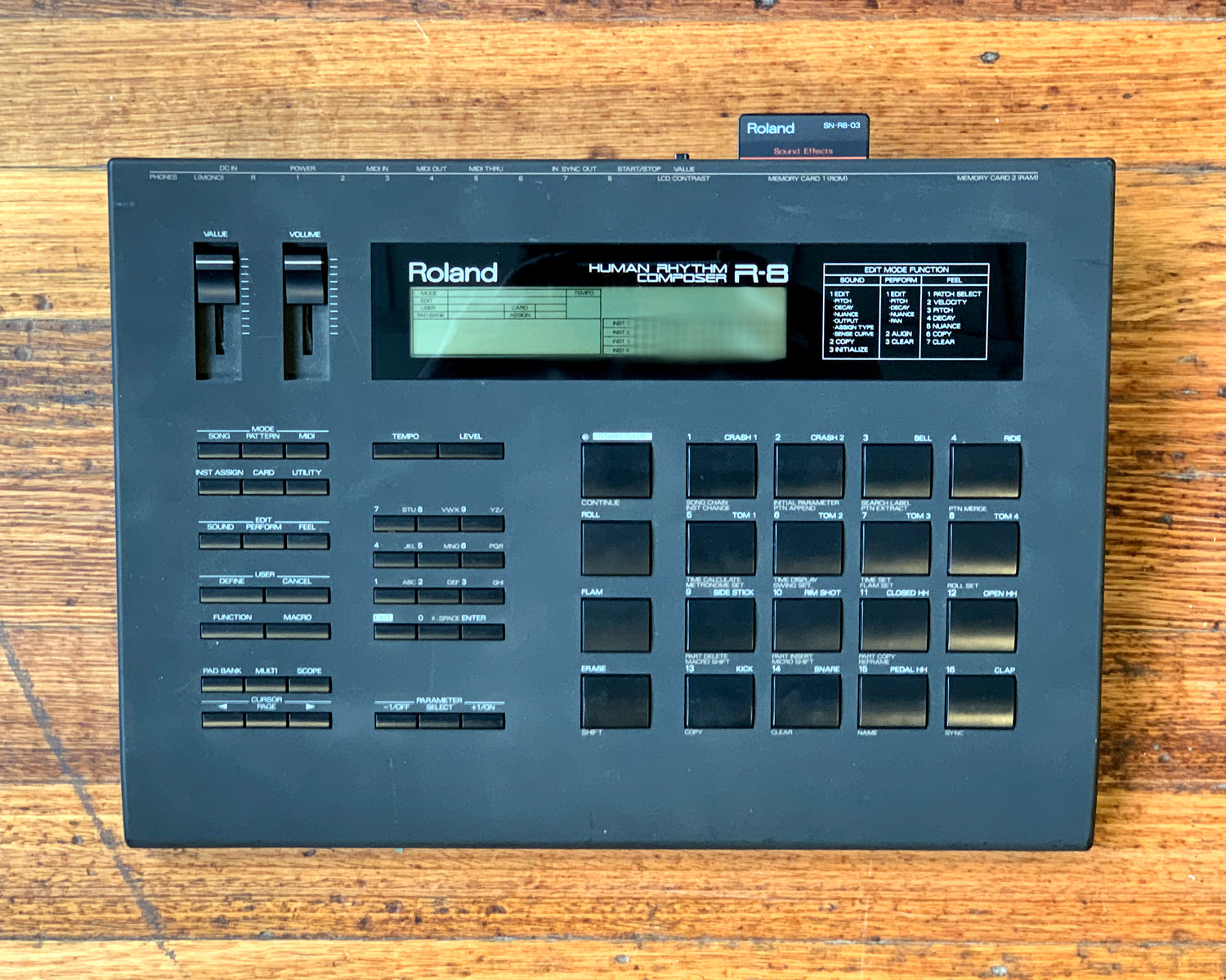 ROLAND R8 DRUM MACHINE Human Rhythm Composer | eBay