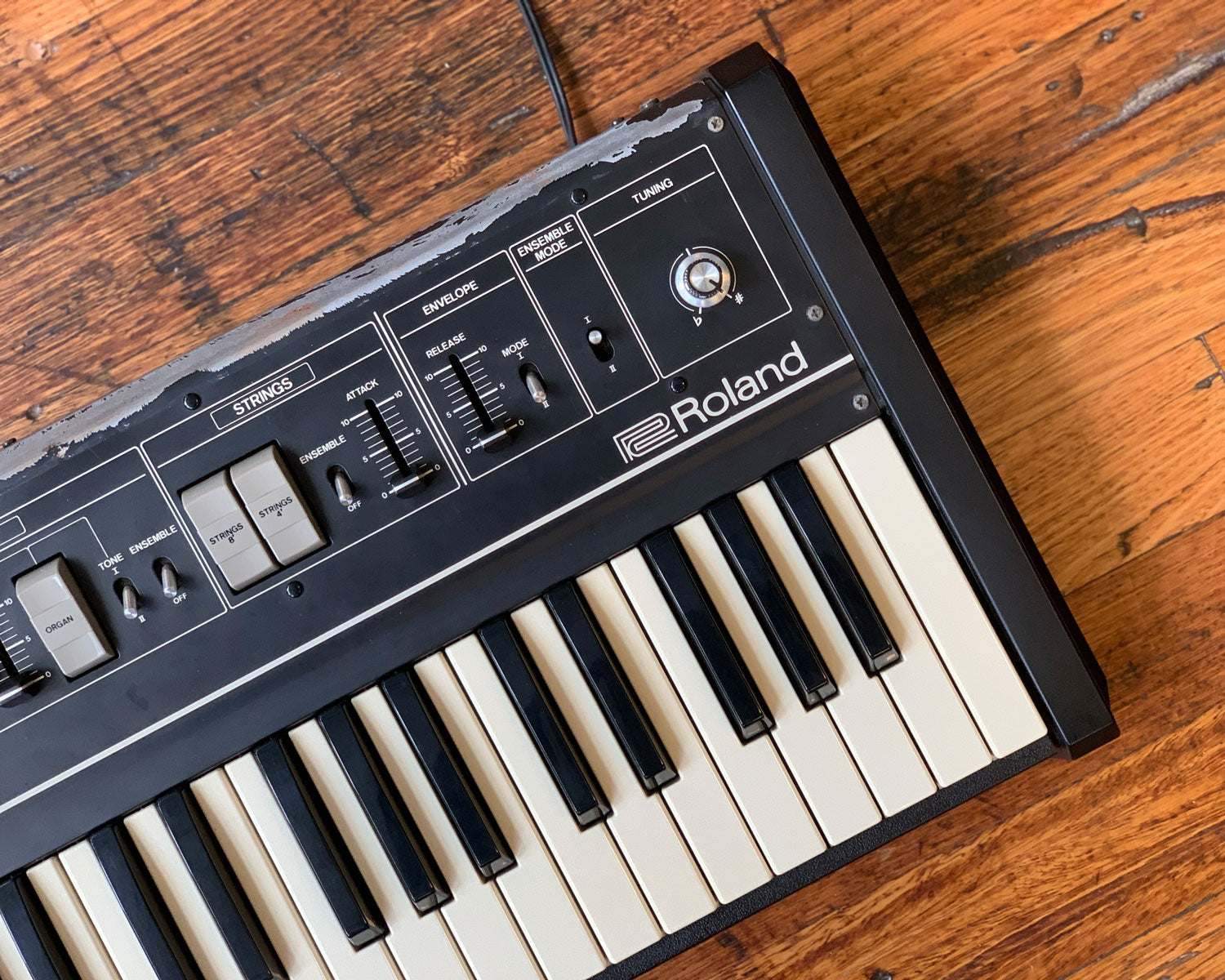 貴重】ローランド シンセサイザー Roland RS-09 ハードケース付き - 鍵盤楽器