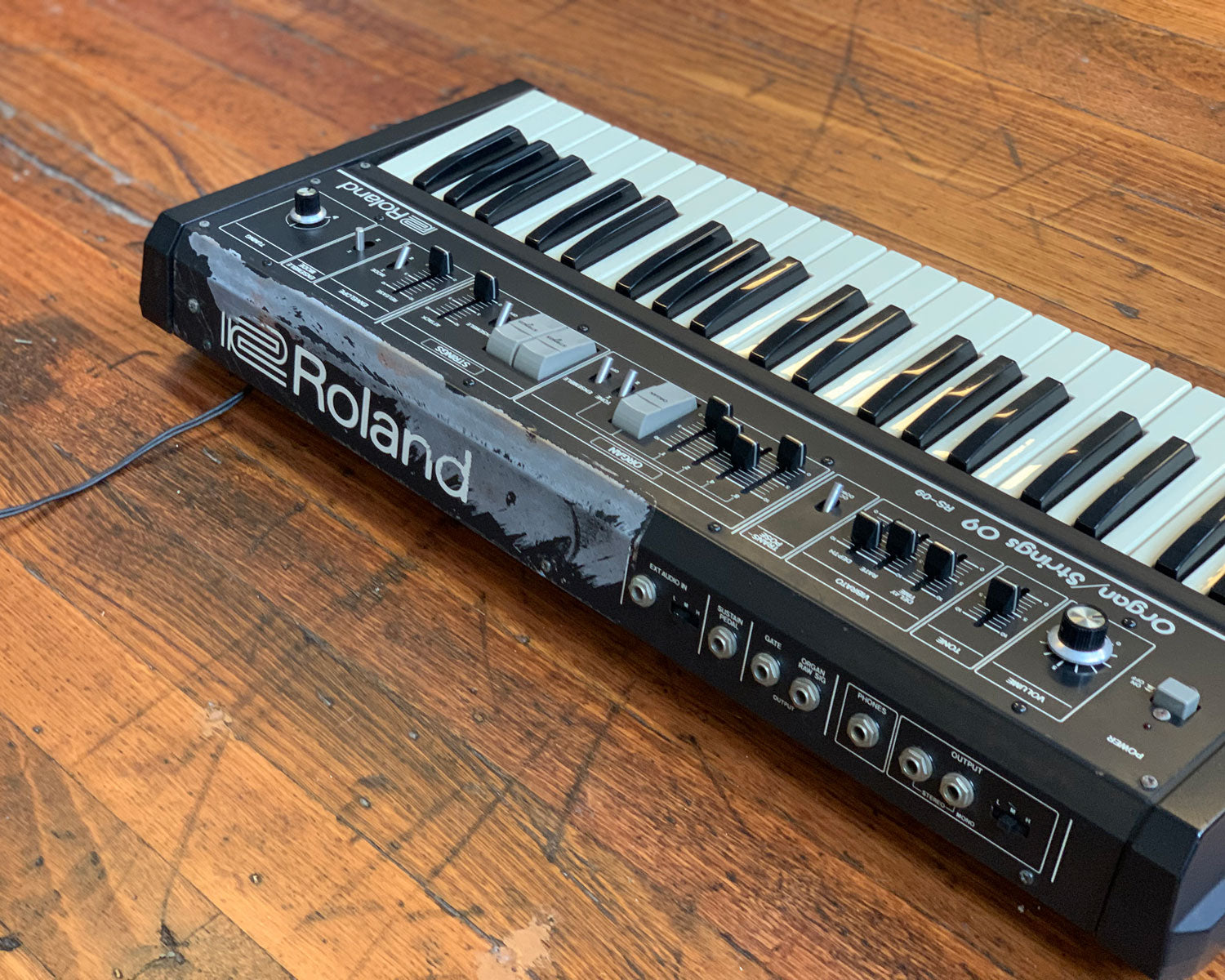 Roland RS-09 Organ/Strings 09 – Found Sound