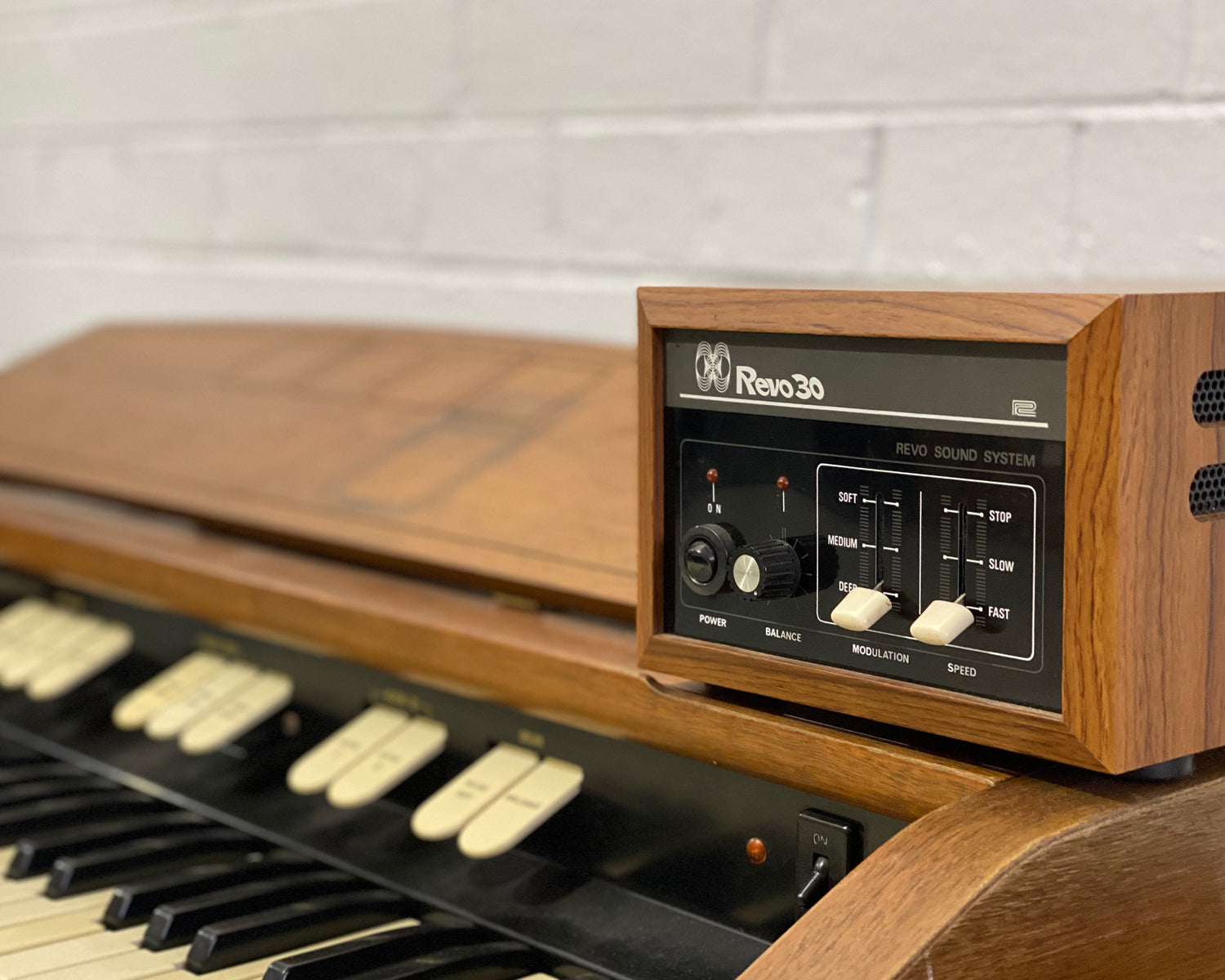 1976 Roland Revo 30 Leslie Simulator – Found Sound