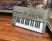 Load image into Gallery viewer, &#39;83 Roland SH-101 ~ Serviced 🇯🇵
