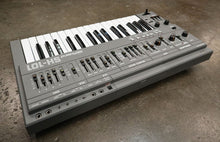 Load image into Gallery viewer, Roland SH-101 - Grey
