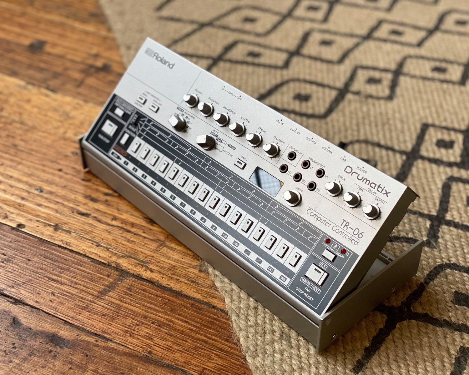 Roland TR-06 w/ Decksaver – Found Sound