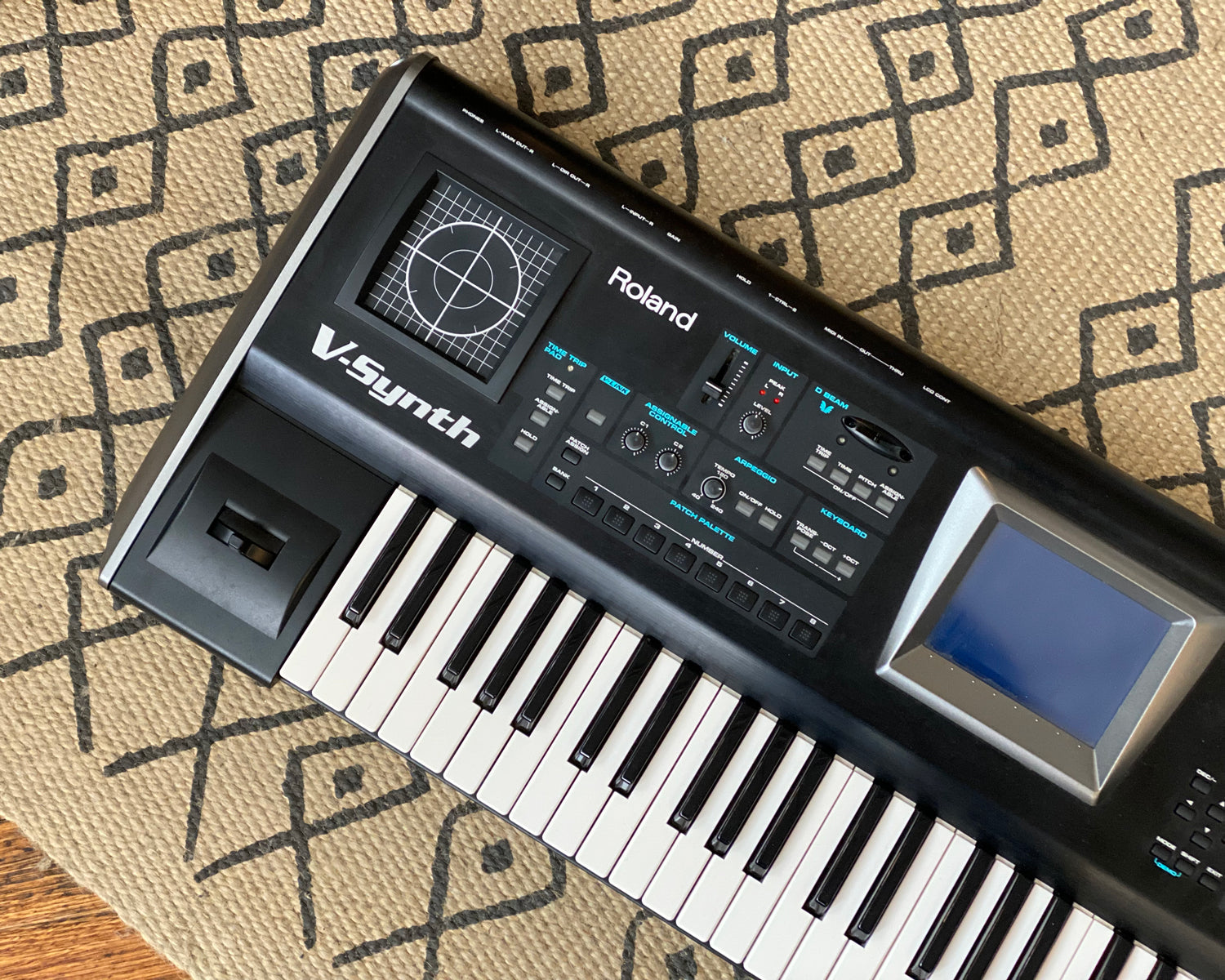Roland V-Synth – Found Sound