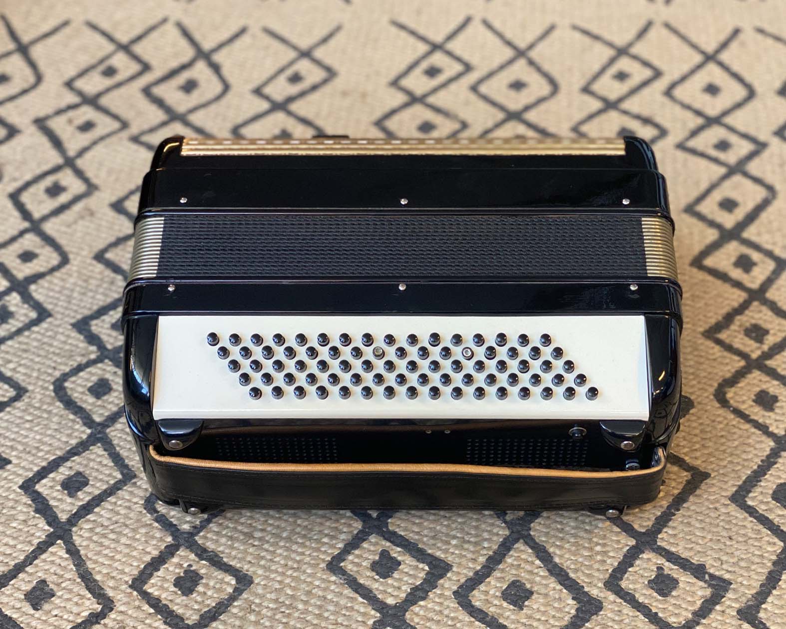 Scandalli 80 2025 bass accordion
