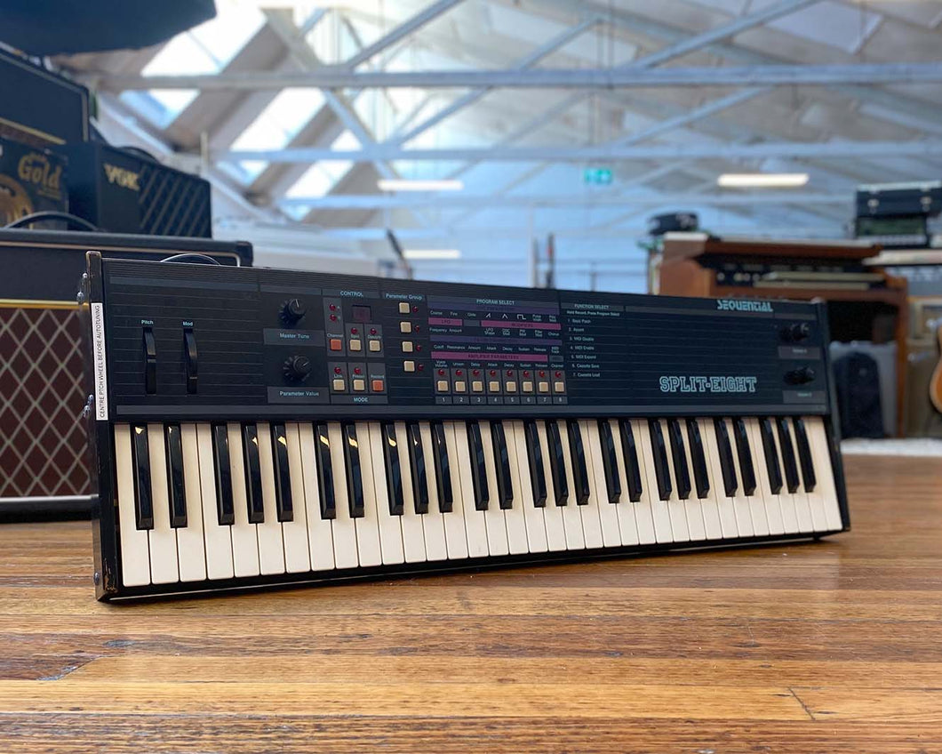 Sequential polyphonic analog synthesizer deals