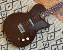 Load image into Gallery viewer, &#39;61 Silvertone U1 Shortscale - Brown Sparkle
