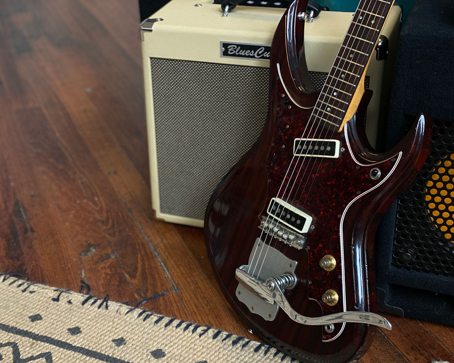TOKAI GAKKI　HUMMING BIRD CUSTOM ギター Humming Bird Custom 70年代（東海楽器） ギターフロンティア