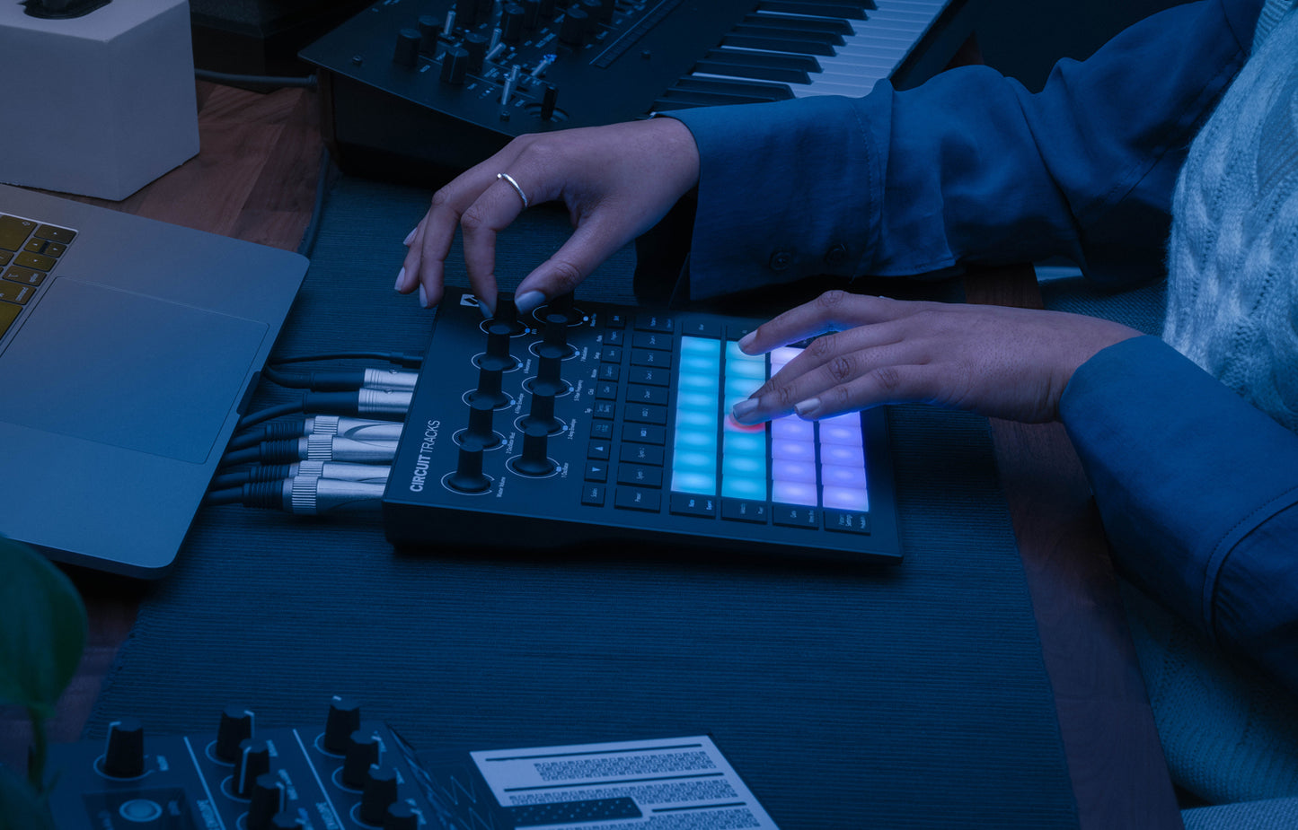 Novation Circuit - Tracks Standalone Groovebox