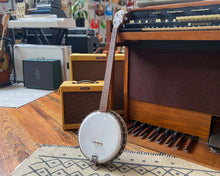 Load image into Gallery viewer, Unknown 4 String Banjo (Project)
