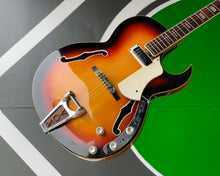 Load image into Gallery viewer, &#39;68 VOX Apollo V622 w/ Inbuilt Fuzz! 🇮🇹
