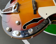 Load image into Gallery viewer, &#39;68 VOX Apollo V622 w/ Inbuilt Fuzz! 🇮🇹
