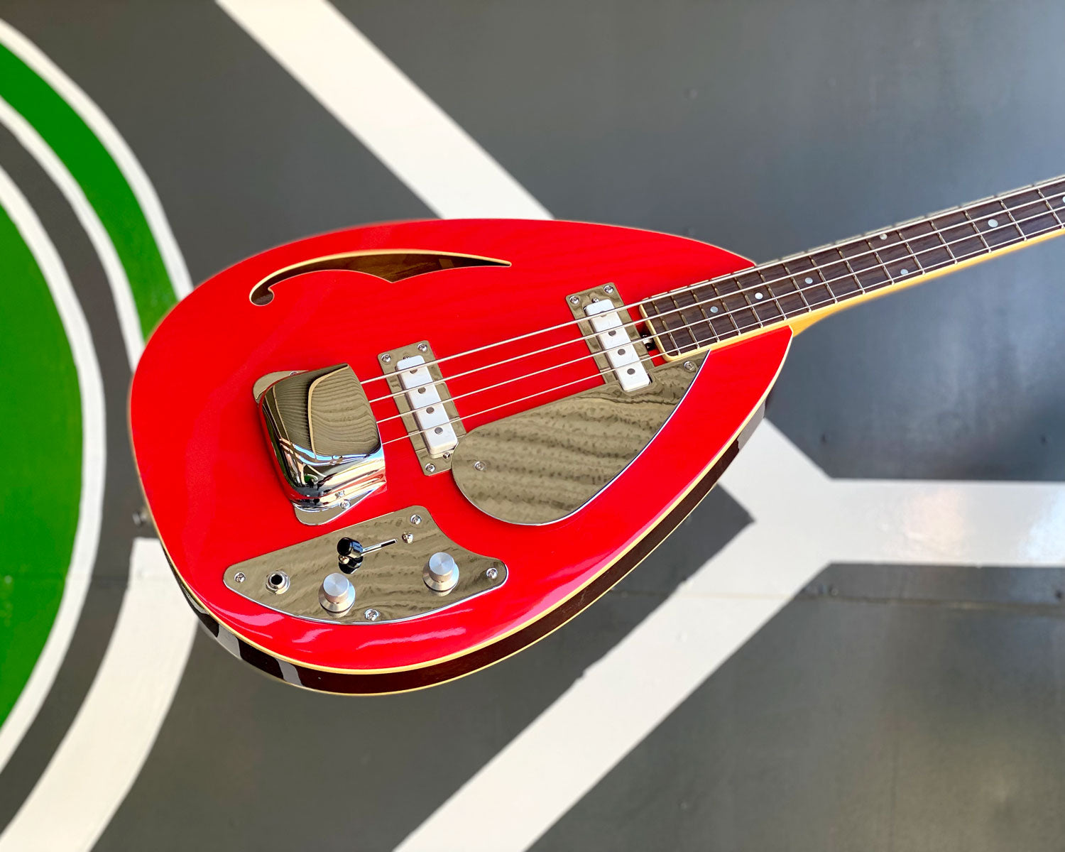 VOX Limited Edition Tear Drop Bass Racing Red