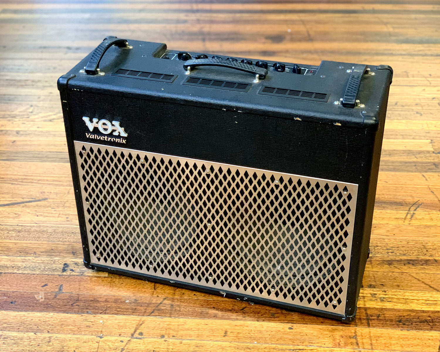 Vox valvetronix hotsell 50 watt