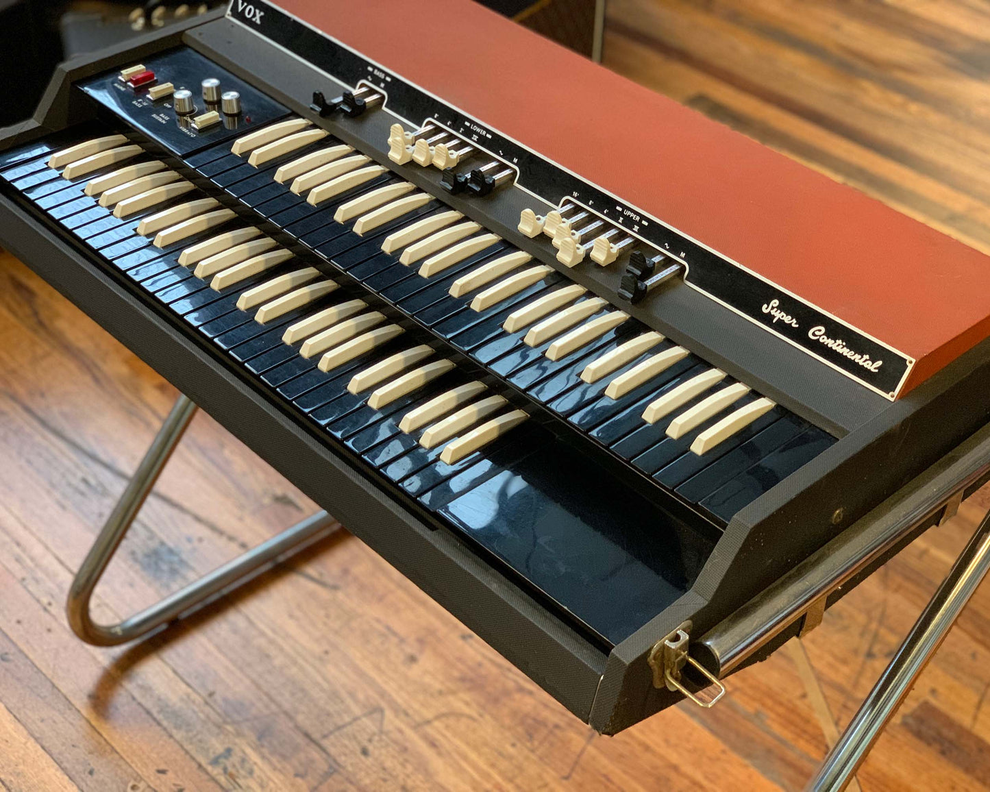 Vox V303E "Italian" Super Continental Organ
