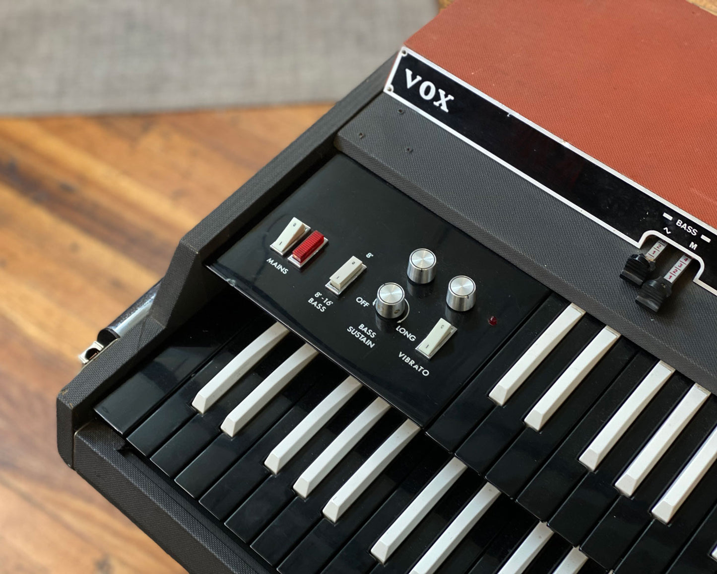 Vox V303E "Italian" Super Continental Organ