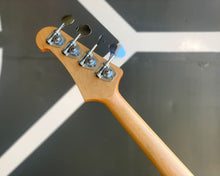 Load image into Gallery viewer, &#39;97 YAMAHA Attitude Special Billy Sheehan Signature

