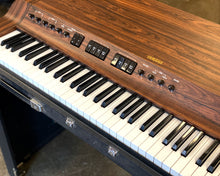 Load image into Gallery viewer, YAMAHA CP-30 Electric Piano
