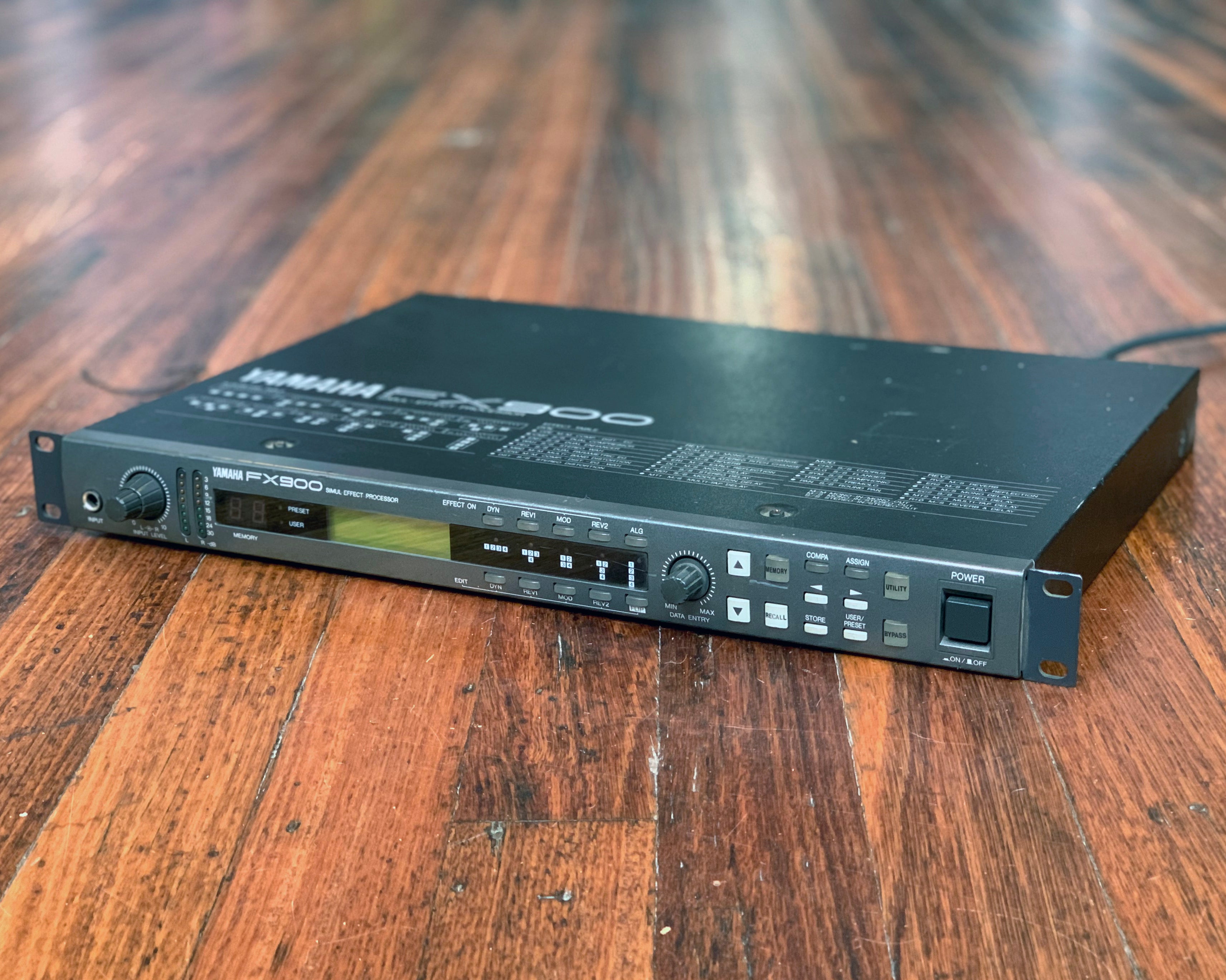 YAMAHA FX900 – Found Sound YAMAHA FX900 – Found Sound