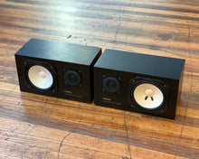 Load image into Gallery viewer, YAMAHA NS-10M STUDIO
