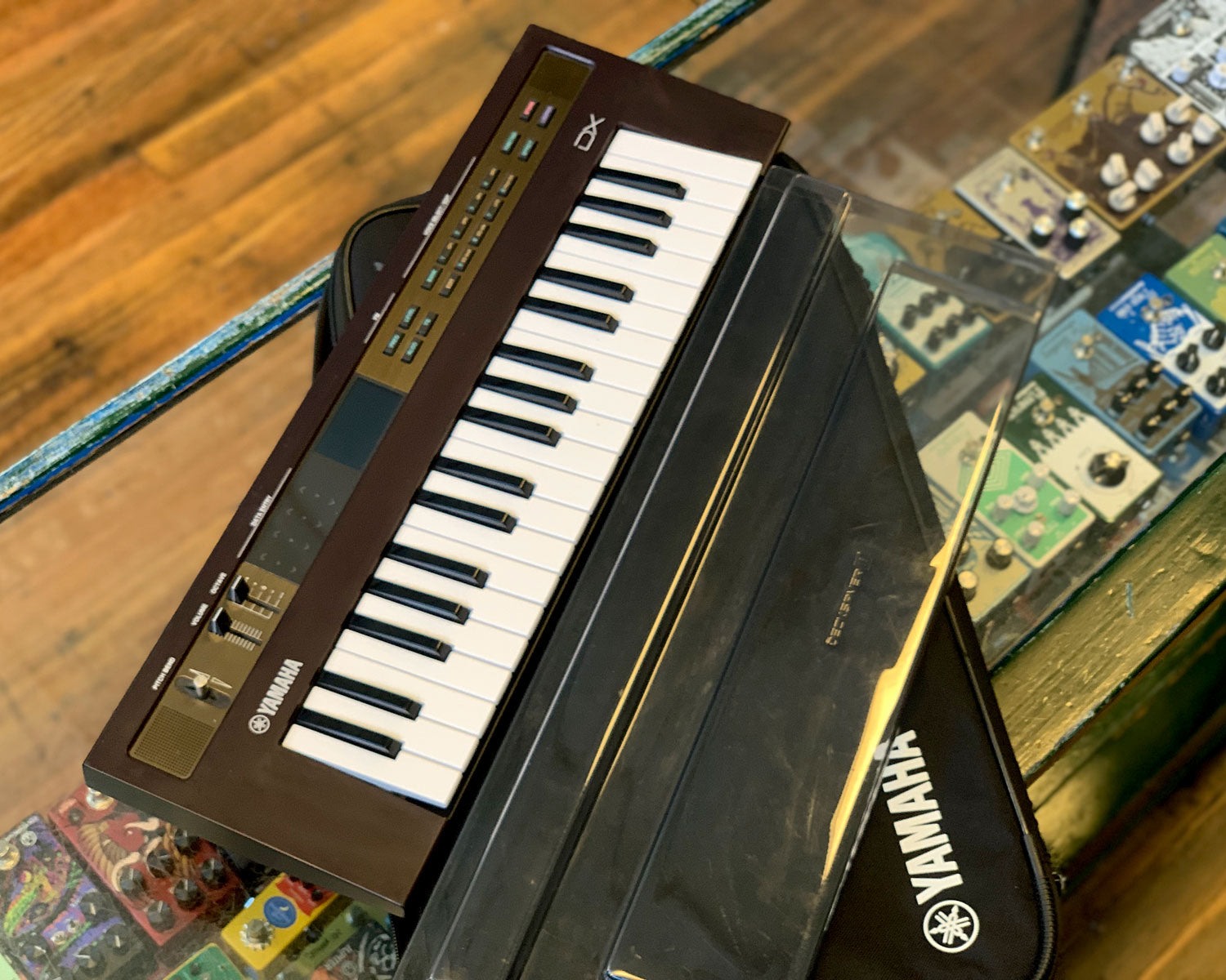 YAMAHA Reface DX w/ Decksaver & Case – Found Sound