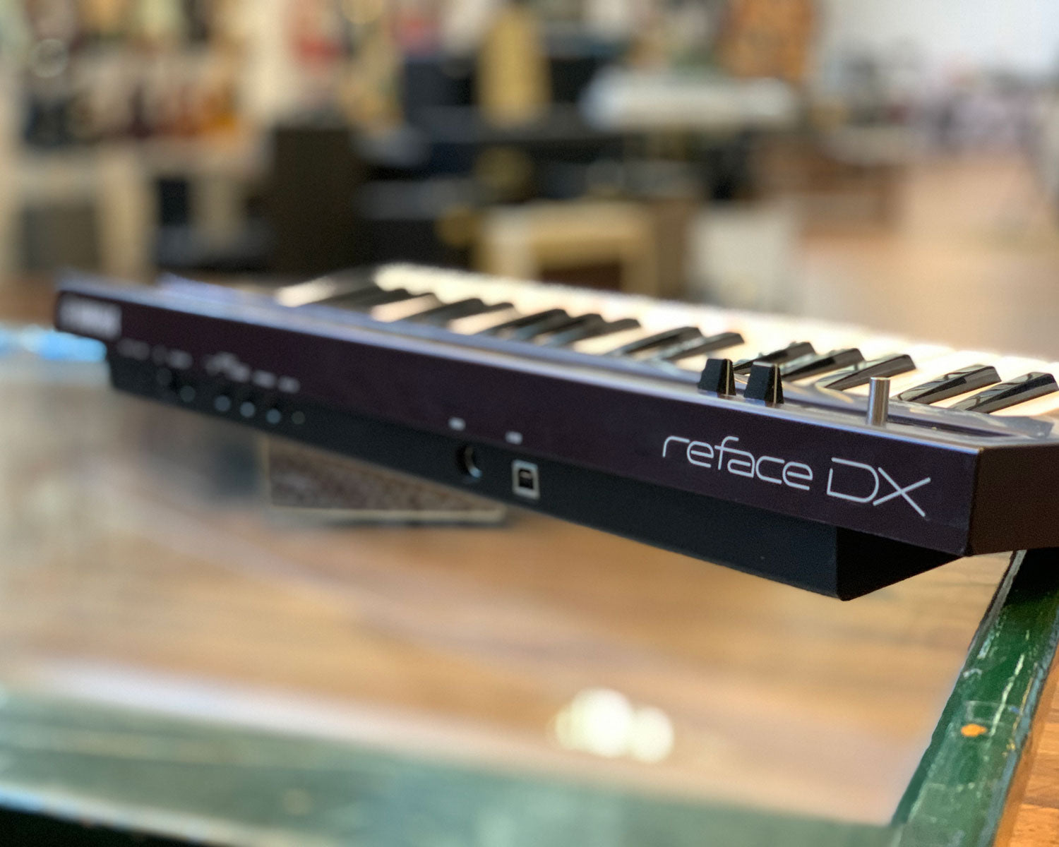YAMAHA Reface DX w/ Decksaver & Case – Found Sound