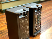 Load image into Gallery viewer, YAMAHA Stagepas 300
