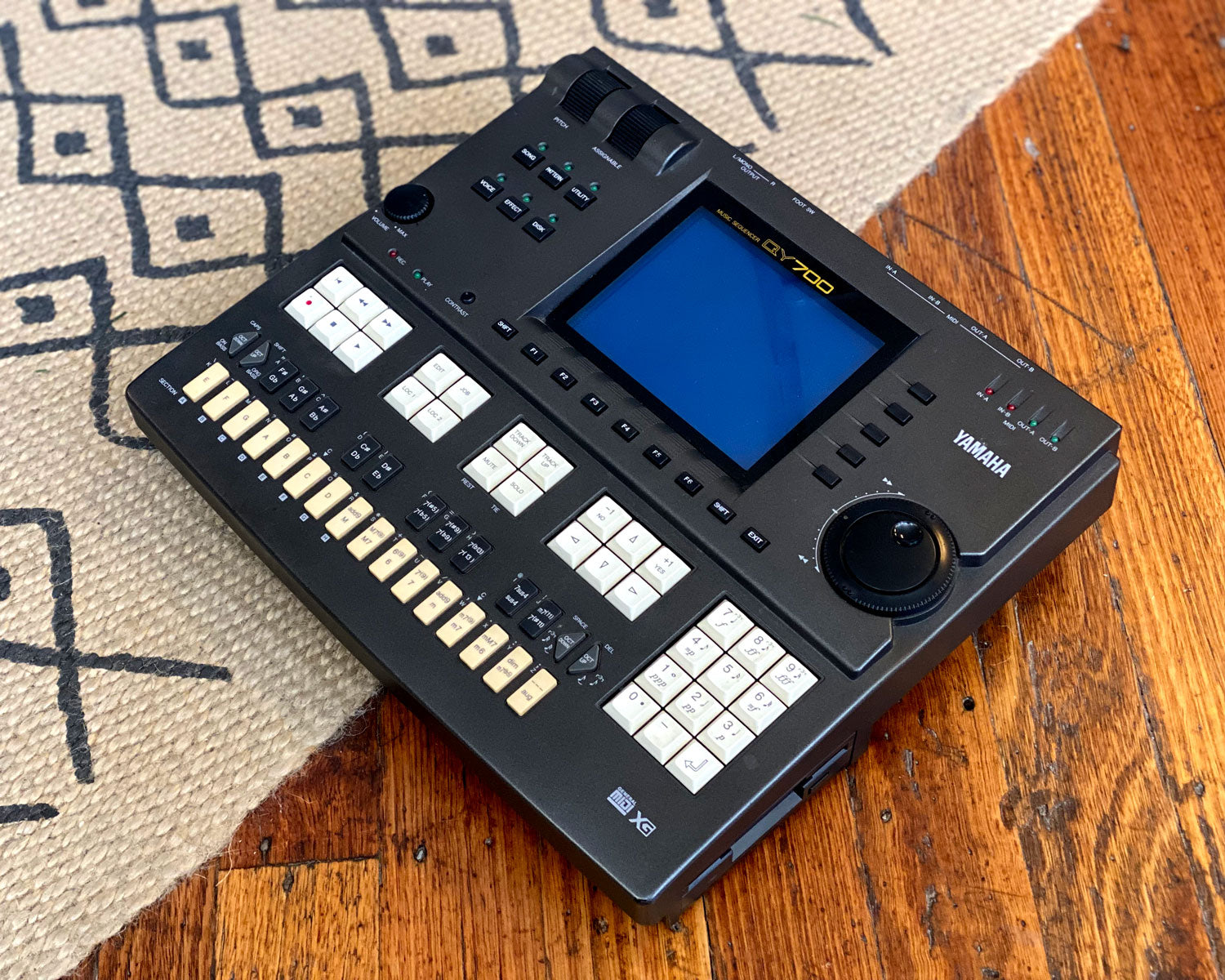 ヤマハ YAMAHA QY700 シーケンサー アダプタ、専用バック付き YAMAHA