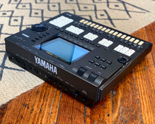 Load image into Gallery viewer, Yamaha QY700
