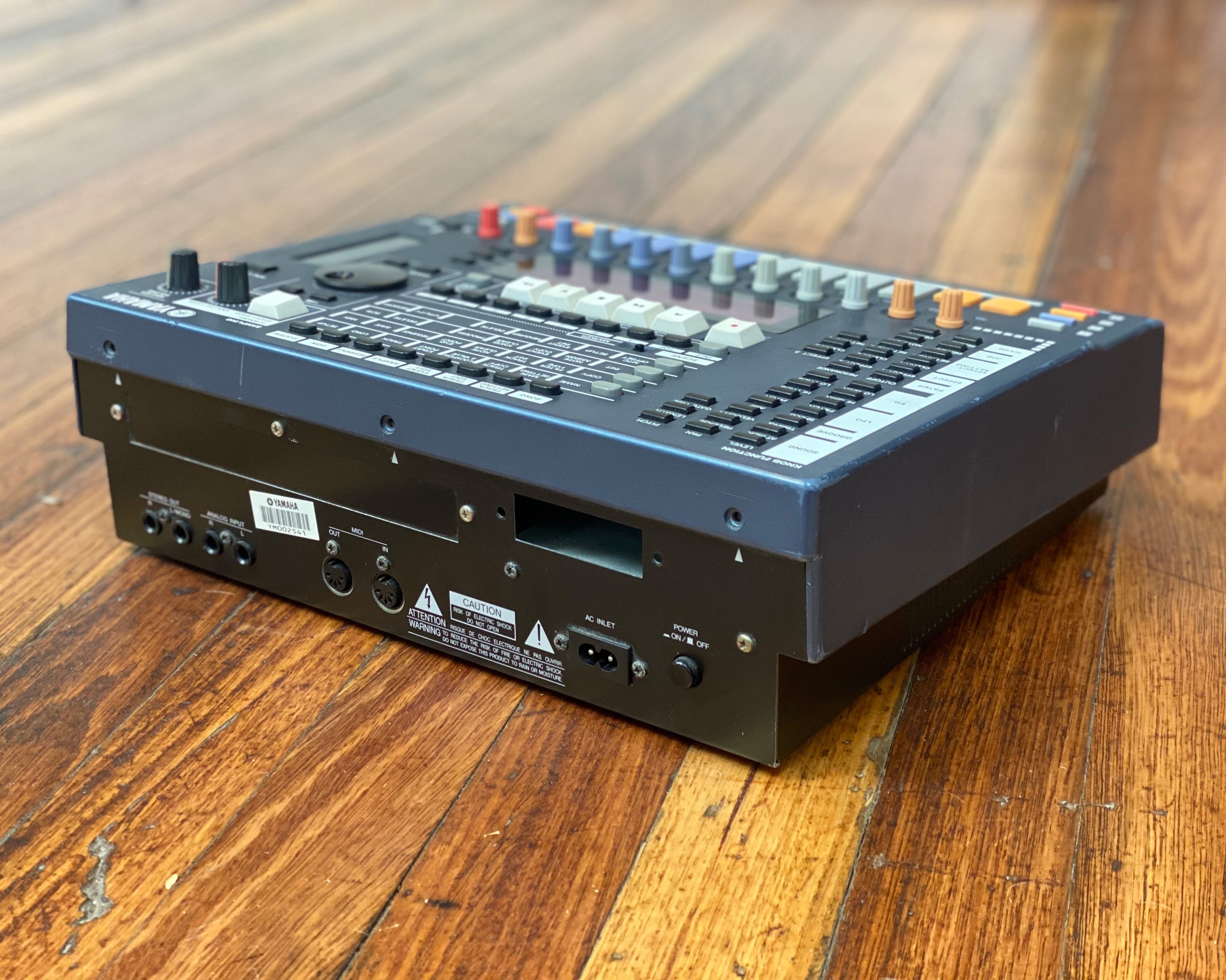 Yamaha SU-700 – Found Sound