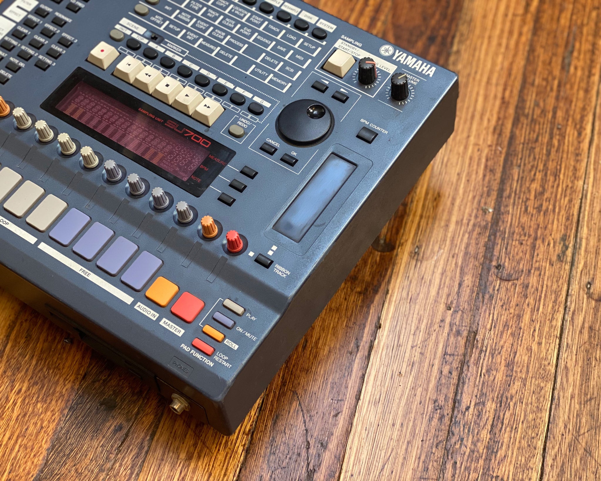 Yamaha SU-700 – Found Sound