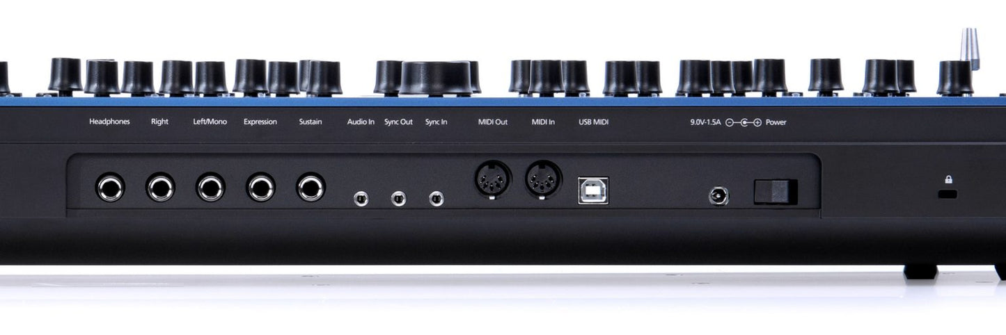 Modal Electronics COBALT8X 8 voice 61-keyextended virtual-analogue synthesiser