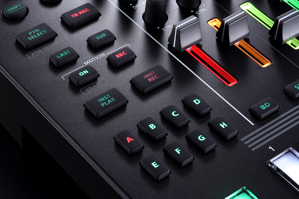 Roland TR-8S Rhythm Performer Drum Machine w/ Sample Playback