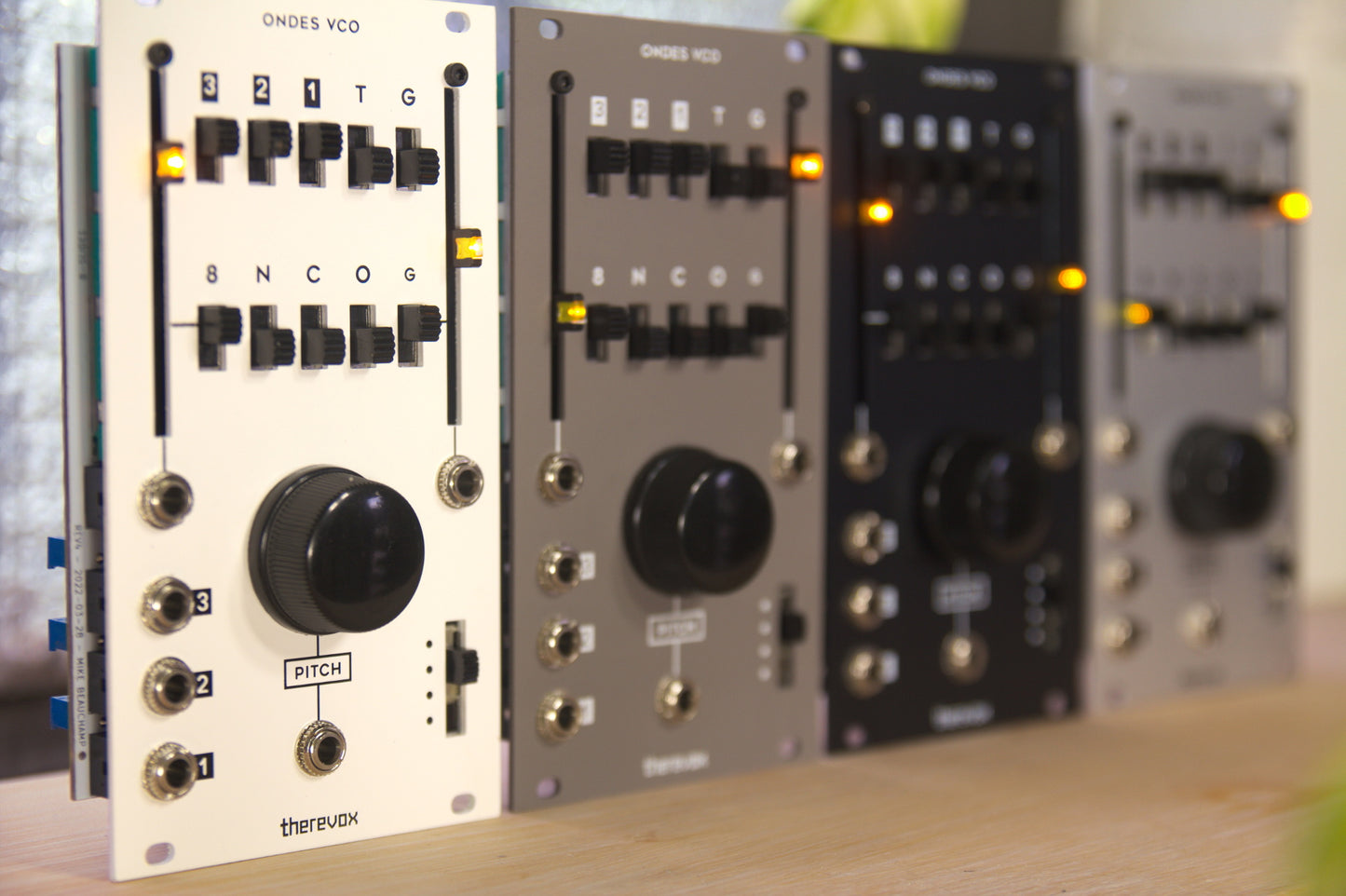 Therevox Ondes VCO - Textured Grey