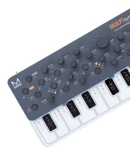 Load image into Gallery viewer, Modal Electronics SKULPTsynth SE 4 Voice Virtual-Analogue Synthesiser
