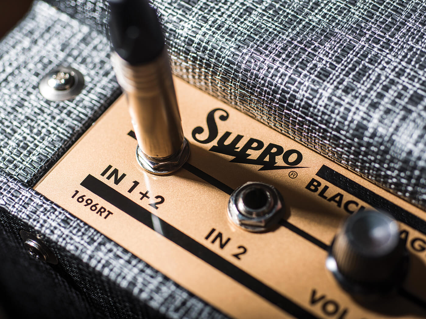 Supro 1696RT Black Magick Reverb